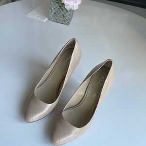 Aldo Nude pumps